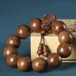 Rosewood Green Sandalwood Small Leaf Red Sandalwood Dragon Carved Protection Bracelet - Image 10