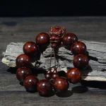 Rosewood Green Sandalwood Small Leaf Red Sandalwood Dragon Carved Protection Bracelet - Image 14