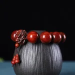 Rosewood Green Sandalwood Small Leaf Red Sandalwood Dragon Carved Protection Bracelet - Image 7