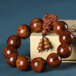 Rosewood Green Sandalwood Small Leaf Red Sandalwood Dragon Carved Protection Bracelet - Image 5